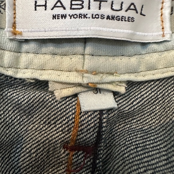 Habitual Jean - Picture 5 of 16